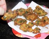 Foto del paso 7 de la receta: Buñuelitos de espinaca y harina integral  fritos y muffins al horno