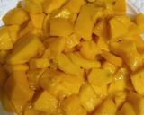 A picture of step 1 of Maaza Mango Juice.