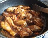 Foto langkah ke 3 dari resep Ayam kecap pedas manis.
