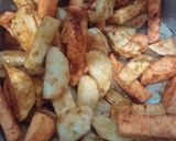 Foto del paso 2 de la receta: Boniatos y Papas rebozados, al horno con pollo (apto hipertensos)