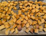 Zellerkrémleves, pirított kiflivel, sajtropogóssal recept fázis 6 fotója