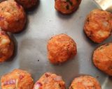 A picture of step 2 of Aloo Bonda.