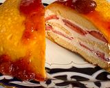 A picture of step 7 of Omu Cake (Strawberry and whipped cream cake wrapped in egg-fry).