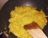 A picture of step 2 of Moong dal halwa.