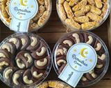 Foto langkah ke 7 dari resep Adonan cookies untuk dua macam.