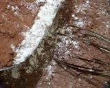 Foto langkah ke 2 dari resep Shiny Crust Brownies #31.