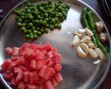 A picture of step 3 of Veg Cheese Frankie.