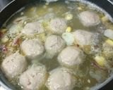 Foto langkah ke 2 dari resep Sayur Bening Jagung Soun.