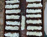 Foto del paso 5 de la receta: Lingotes de brownie con dulce de leche y crema