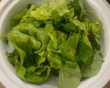 Hình bước làm 1 của món Salad bắp trứng