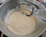 Foto del paso 2 de la receta: Budín de yogur con mantecol y chocolate