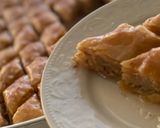 ટર્કિશ વૉલનટ ટવીશ્ટ બકલાવા (Turkis Walnut Twist Baklava Recipe In Gujarati) રેસીપી સ્ટેપ12ફોટો