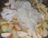 Foto langkah ke 3 dari resep Tumis Labu Air Soun.