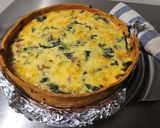 Foto del paso 4 de la receta: Quiche de lacón y espinacas con masa colorada