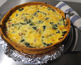 Foto del paso 4 de la receta: Quiche de lacón y espinacas con masa colorada