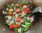Foto langkah ke 2 dari resep Tumis Udang Cabe Ijo.