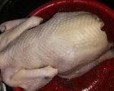 Hình bước làm 1 của món Gà hấp muối