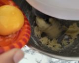 Une image de l'étape 1 de Biscuits jaune à le fleur d'oranger.
