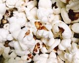 Hình bước làm 3 của món Bắp nổ bằng NCKD