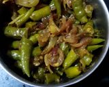 A picture of step 3 of Green chilli achar.