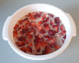 Foto del paso 4 de la receta: 31. Fresas con leche