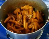 Hình bước làm 4 của món Chân gà kho nước tương