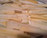Foto del paso 2 de la receta: Bastones de calabacín horneados...🥒🍟