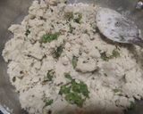 A picture of step 2 of Rice flour and radish ki Puri.
