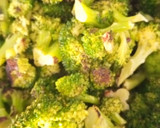 Foto del paso 2 de la receta: Wok de Brócoli y Cerdo con Salsa de Soja y Kimchi