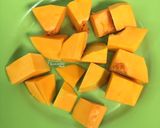 Foto langkah ke 1 dari resep Bolu Kukus Labu Parang.