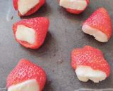 Une image de l'étape 2 de Brochettes de fraises au chèvre/romarin.
