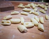 Foto del passaggio 1 della ricetta 🌿🐚Gnocchetti sardi con crema di ceci, cozze e rosmarino🐚 🌿