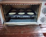 A picture of step 4 of Oven Toaster Butter Muffins.