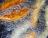 Foto del paso 2 de la receta: Bastoncitos de papas 💫