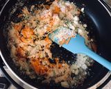 A picture of step 2 of Carrot truffles vegan.
