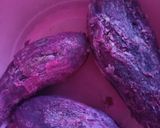 Foto langkah ke 1 dari resep Donat Ubi Ungu isi cokelat.