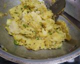 A picture of step 4 of Potato stuffed bread.
