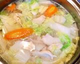 Hình bước làm 2 của món Canh Cải Thảo Nấu Thịt Gà