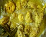 Foto langkah ke 3 dari resep Ayam ungkep bumbu kuning.