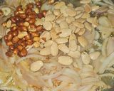 Foto del paso 4 de la receta: Corvina, Salmonetes y Langostinos con Salsa de Almendras y Cacahuetes