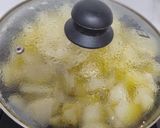 Foto del paso 2 de la receta: Tortilla de patatas con pimiento verde