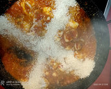 Foto del paso 4 de la receta: Arroz con sepia y langostinos