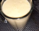 A picture of step 2 of Mango chocolate shake.
