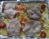 Foto del paso 3 de la receta: Muslos de pollo al horno