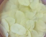 A picture of step 2 of Homemade crisps.