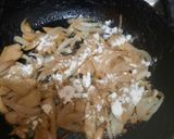 A picture of step 4 of Beef Stroganoff.
