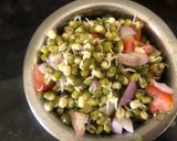 A picture of step 4 of Sprout Moong Salad.