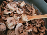 Pollo en Crema de Champiñones 🍄‍🟫 (Hongos)