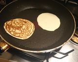 A picture of step 7 of American Style Pancakes.