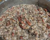 A picture of step 1 of Dal makhni.
